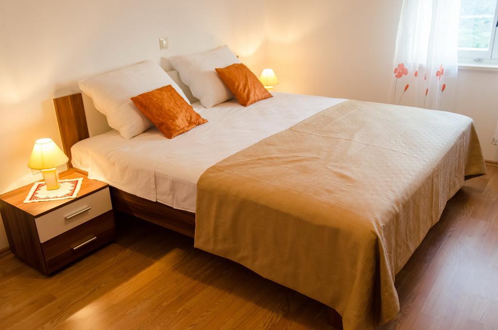 Olive Garden Apartments Cilipi Room photo