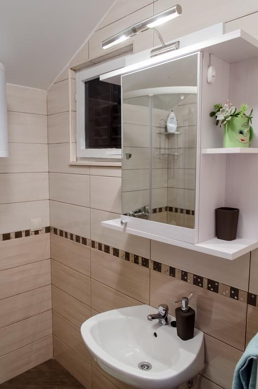Olive Garden Apartments Cilipi Room photo